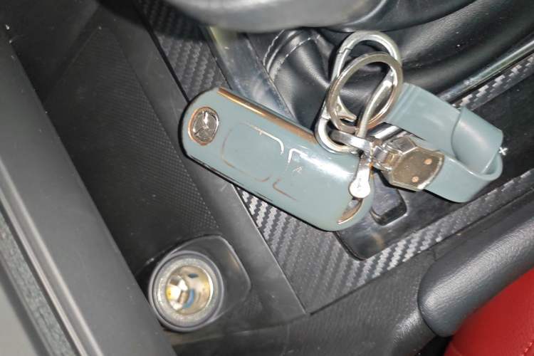 Used Mazda 3 Axela 2017 Sedan 1.5L Automatic Luxury Model Emission Standard China V Vehicle Key