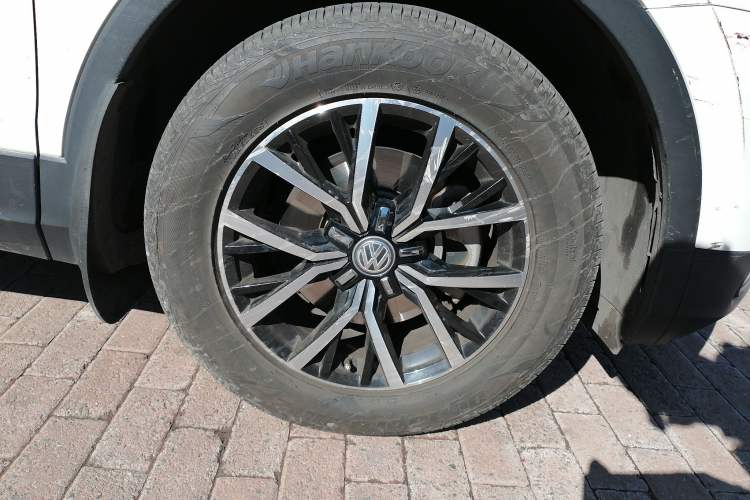 Used Volkswagen Tiguan L 2018 330TSI Automatic Two-Wheel Drive Luxury Edition