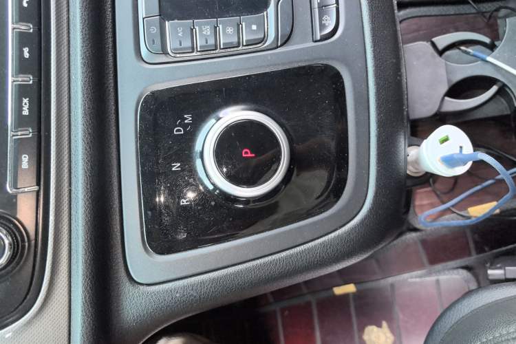 Used SAIC MAXUS G10 2021 2.0T Automatic Elite Edition Diesel 9-Seater