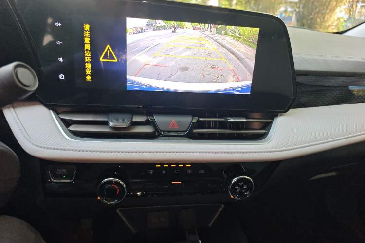 Used Chevrolet Monza 2023 1.5L Dual-Clutch Enjoyment Edition Audio And AC Panel