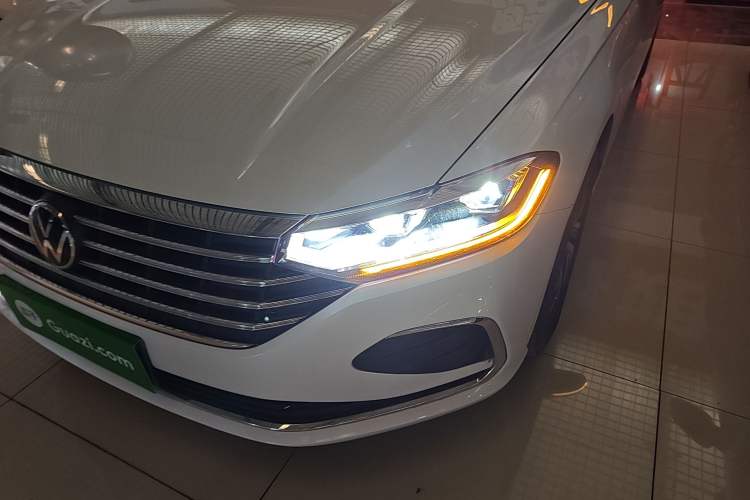 Used Volkswagen Lavida 2023 300TSI DSG Full-Comfort Edition