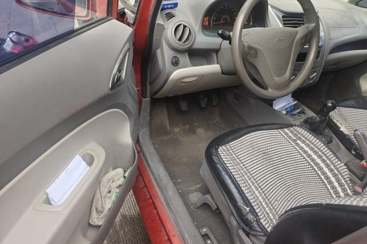 Used Chevrolet Sail 2011 Sedan 1.4L Manual Happiness Edition