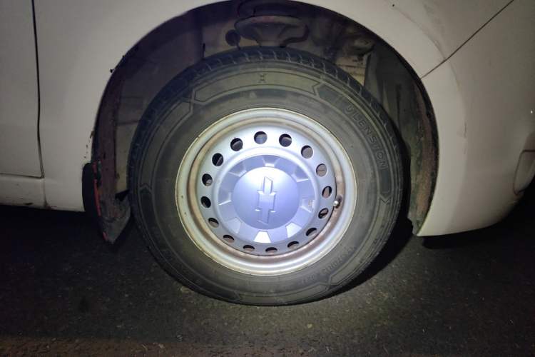 Used Chevrolet Sail 2013 Sedan 1.2L Manual Fashionable Happiness Edition