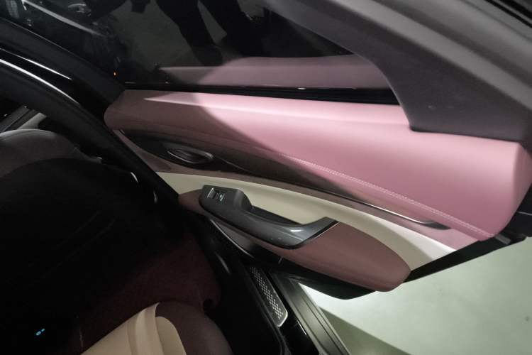 Used BYD Seal 2024 HONOR Edition DM-i 1.5L 121km Prestige Model Interior 3