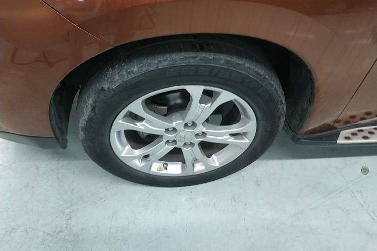 Used Mitsubishi Outlander 2013 2.4L Four-Wheel Drive Luxury Navigation Version 7 Seats