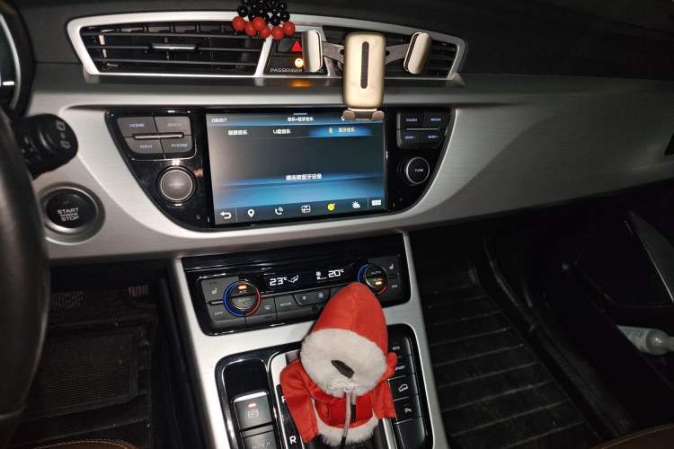 Used Geely Auto Emgrand X7 Sport 2016 1.8TD Automatic ZhiZun Version
