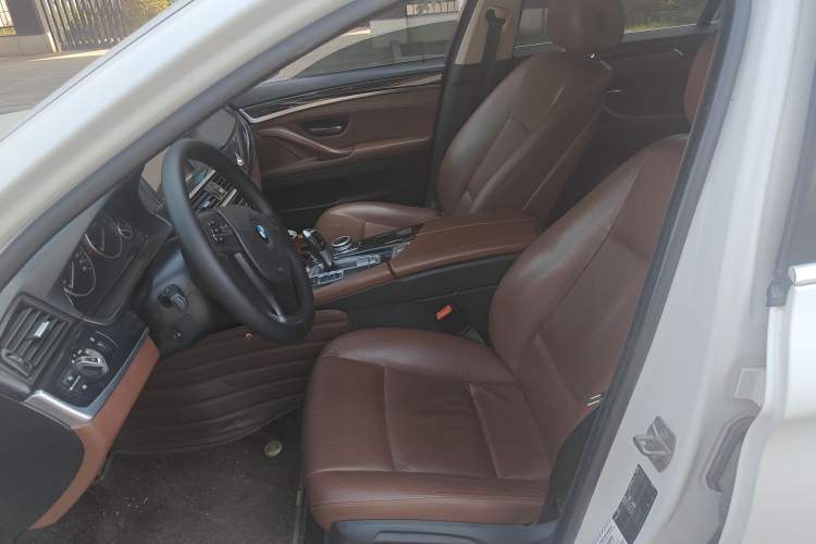 Used BMW 5 Series 2014 520Li Elegant Model