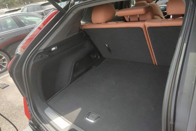 Used Cadillac OPTIQ 2024 Four-Wheel Drive Long-Range Version