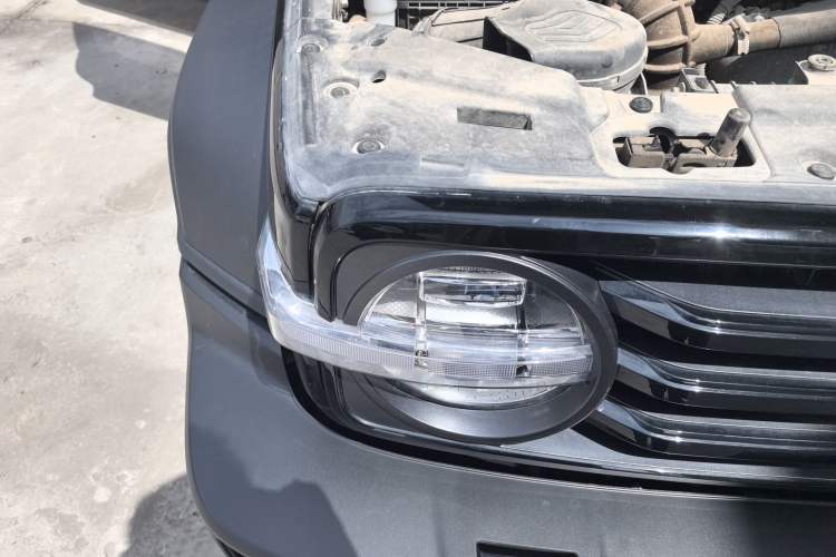 Used Tank 300 2024 2.0T Challenger Right Front Headlight