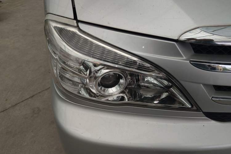 Used Jinbei Grace 2016 2.0L Classic Edition Standard Model Long Wheelbase 9 Seats
