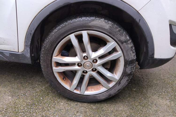 Used CHANGAN CS35 2015 1.6L Automatic Luxury Model China IV Standard Right Front Wheel Hub