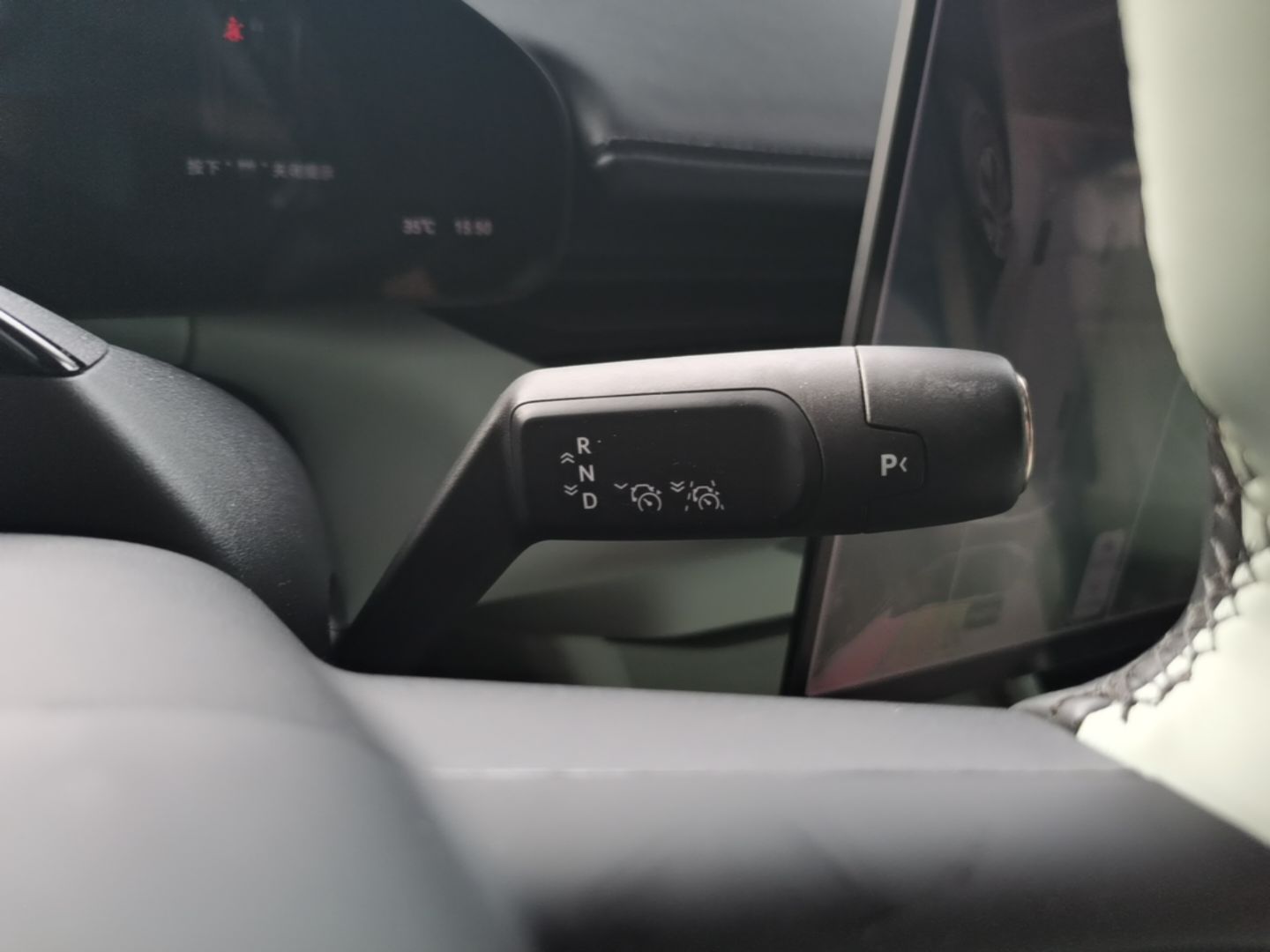 Zeekr 007 2025 Four-Wheel Drive Intelligent Driving Version 75 kWh — снимка 18
