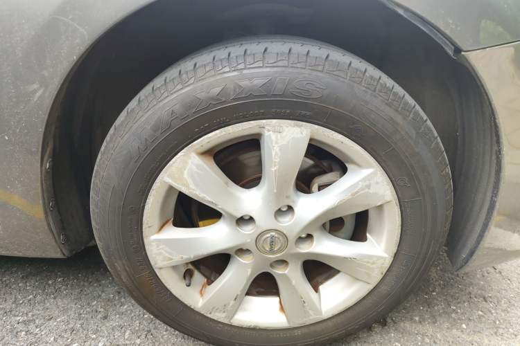 Used Nissan Tiida 2011 1.6L CVT Comfort Model Right Front Wheel Hub
