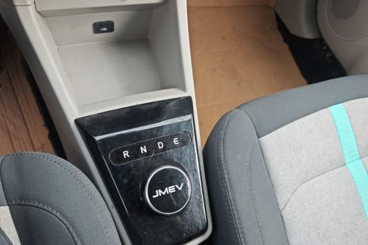 Used JMEV Xiao Qilin 2024 201km Comfort Version Gear Lever