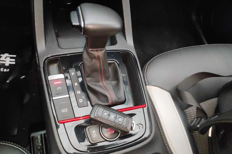 Used Qoros 5 2017 1.6T Automatic Prestige Model
