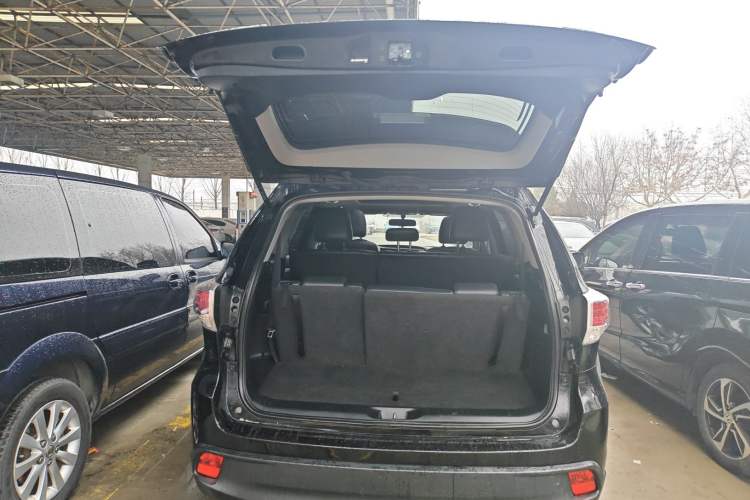 Used Toyota Highlander 2017 2.0T Four-Wheel Drive Luxury Edition 7 Seats
