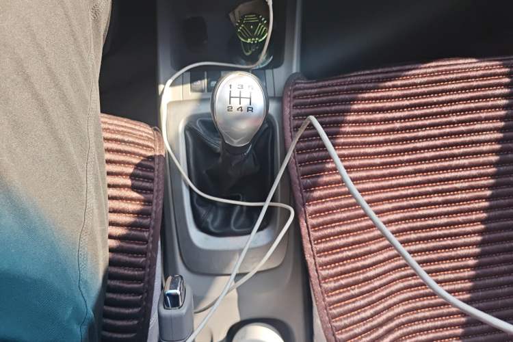 Used Chevrolet Sail 2011 Sedan 1.4L Manual Happiness Edition