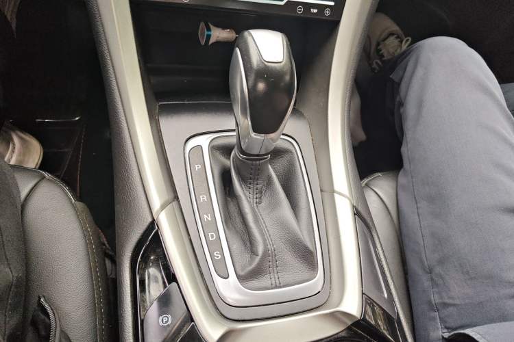 Used Ford Mondeo 2013 2.0L GTDi 200 Fashion Edition
