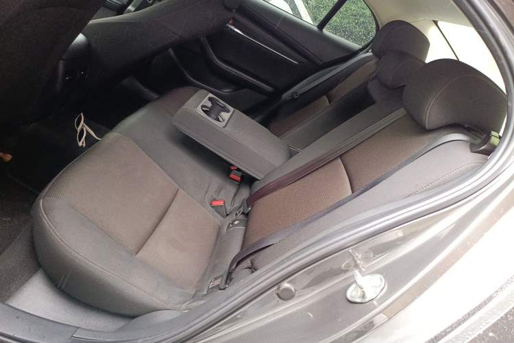 Used Mazda 3 Axela 2021 2.0L Automatic ZhiXuan Edition Left Rear Seat