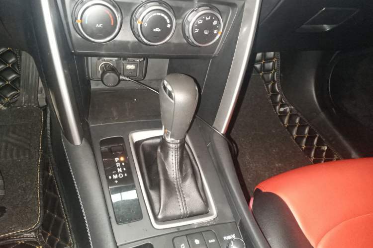 Used Mazda CX-4 2016 2.0L Automatic 2WD Blue Sky Dynamic Edition Gear Lever