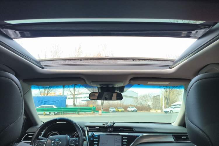 Used Toyota Camry 2018 Dual-Engine 2.5 HG Luxury Edition Headliner