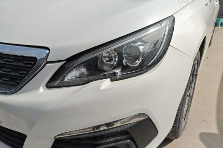 Used Peugeot 308 2019 1.6L Automatic Luxury Version China V Standard Left Front Headlight