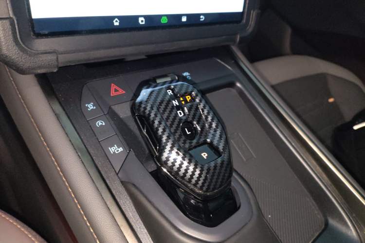 Used Ford Edge 2023 Ford Explorer L 2.0T EcoBoost Four-Wheel Drive 7-Seater Supreme Model
