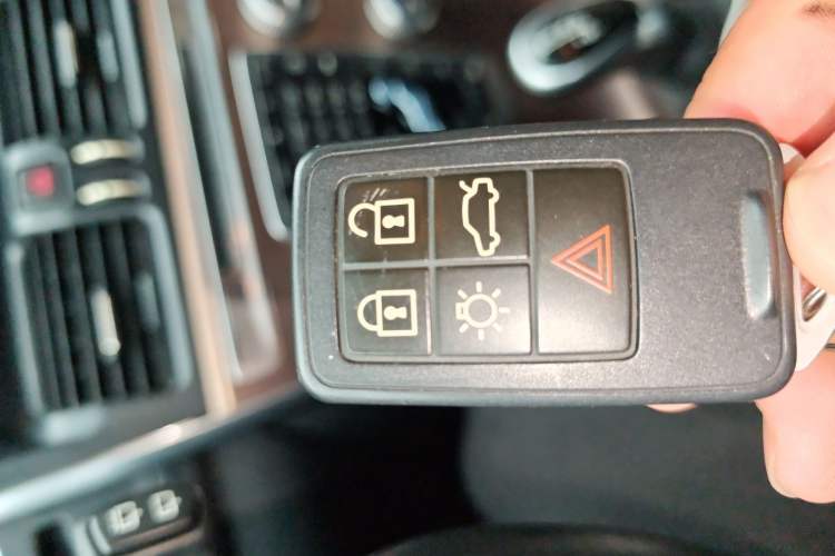 Used Volvo XC60 2015 T5 Smart Upgrade Model