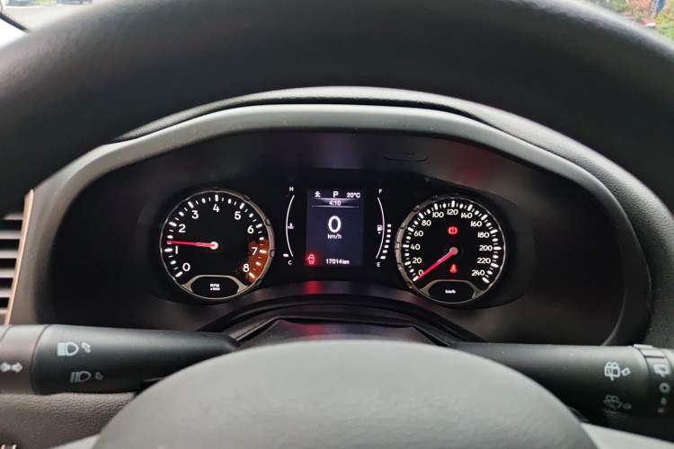 Used Jeep Renegade 2018 Connected Large Screen Version 180T Automatic High-Energy Edition