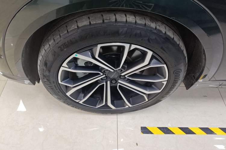 Used Lynk & Co 09 EM-P 2024 2.0TD EM-P Four-Wheel Drive ULTRA Six-Seater Exterior 4