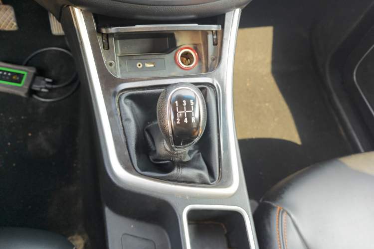 Used Baojun 560 2015 1.8L manual Comfort trim level
