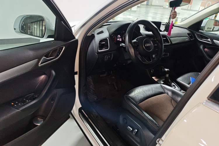 Used Audi Q3 2016 30 TFSI Fashion Model