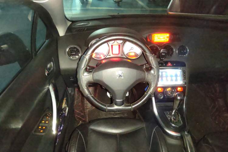 Used Peugeot 308 2012 1.6T CC Fashion Edition
