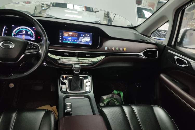 Used GAC Trumpchi M6 2021 PRO 270T Automatic Luxury Edition
