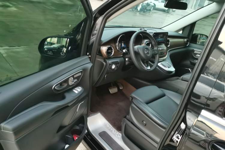 Used Mercedes-Benz V-Class 2022 V 260 Prestige Edition