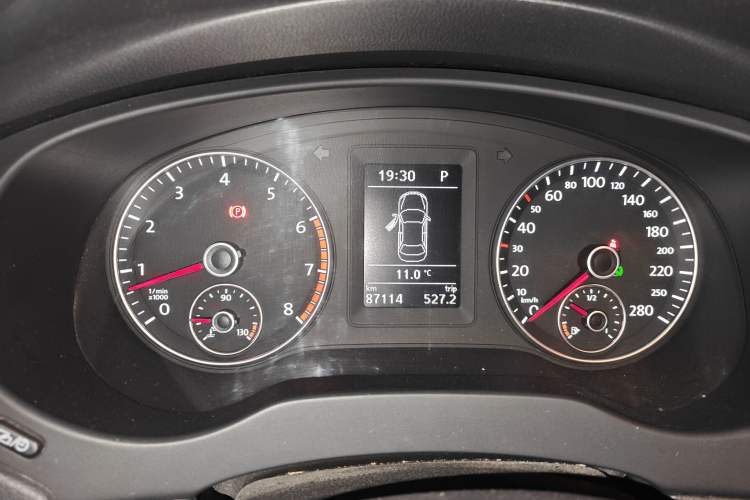 Used Volkswagen Sagitar 2014 Revised Version 1.4TSI Automatic Luxury Edition