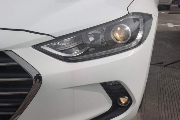 Used Hyundai Elantra (6th Generation / Lingdong) 2016 1.6L Automatic ZhiXuan – Elite Version Left Front Headlight