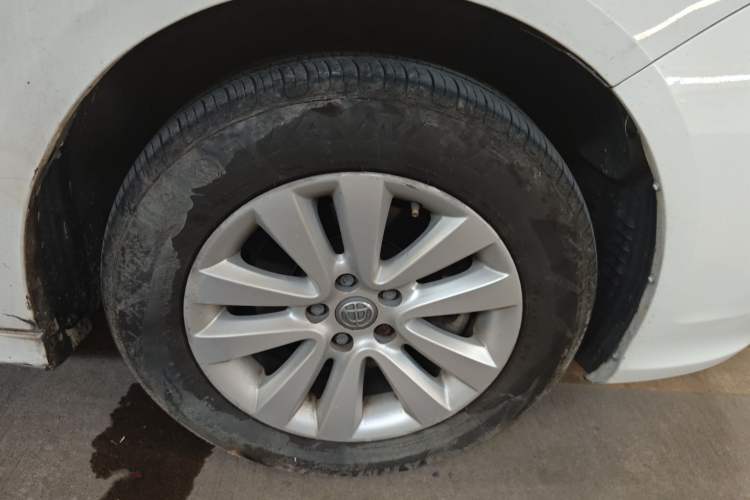 Used Brilliance H530 2014 1.6L Automatic Comfort Model
