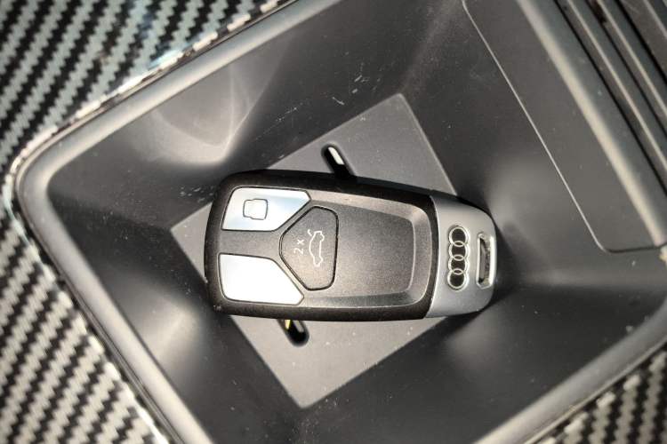 Used Audi A4L 2020 40 TFSI Fashion Dynamic Model Vehicle Key