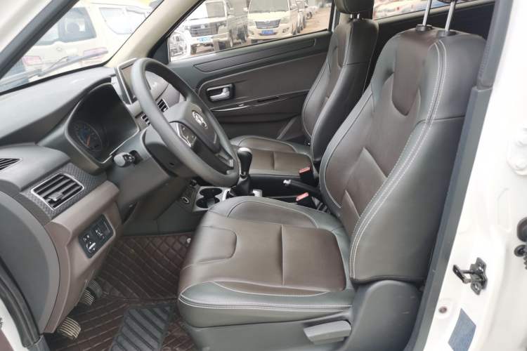 Used Dongfeng Fengon 330 2019 1.5L 330S Manual Comfort Version China VI Standard