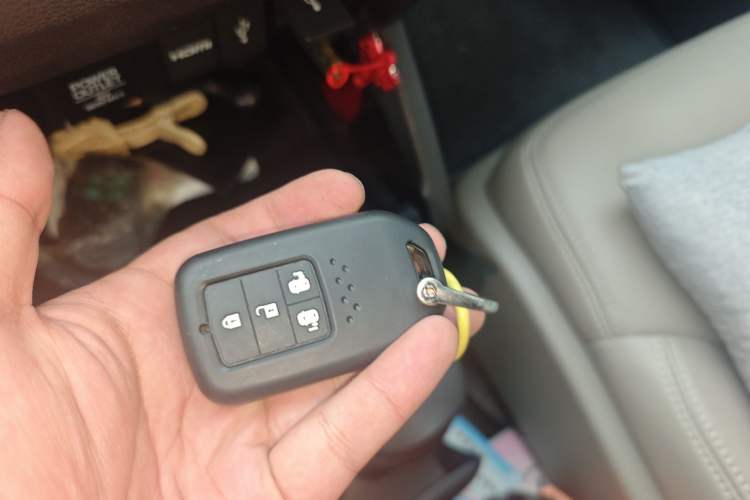 Used Honda Odyssey 2015 2.4L Smart Edition Vehicle Key