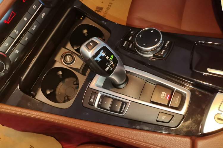 Used BMW 5 Series 2014 520Li Elegant Model