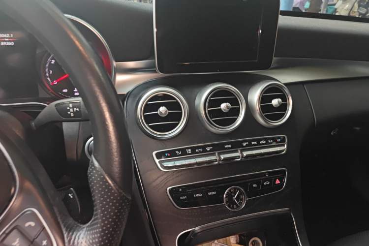 Used Mercedes-Benz C-Class 2017 Facelift C 200 Station Wagon