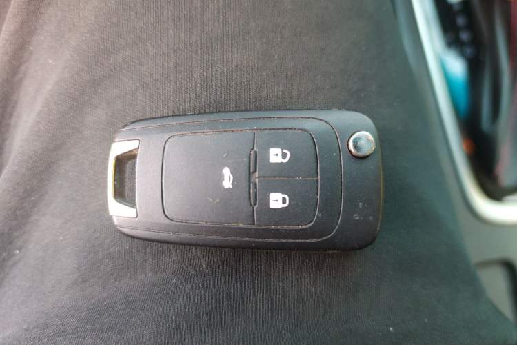 Used Chevrolet Monza 2020 Light Hybrid Redline 320T Dual-Clutch Thrilling Edition