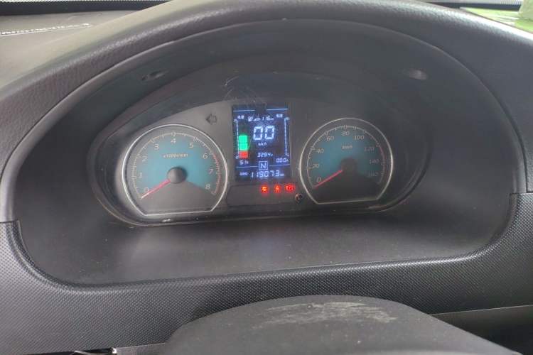 Used Wuling EV50 2020 Pure Electric Van Logistics Vehicle – Penghui Non-Heated Battery
