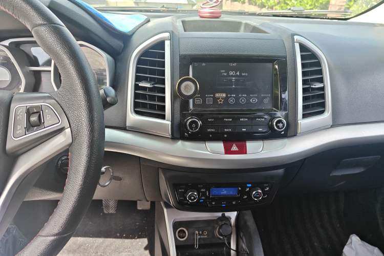 Used JAC Group Refine S3 2016 1.5L Manual Luxury Smart Version Audio And AC Panel