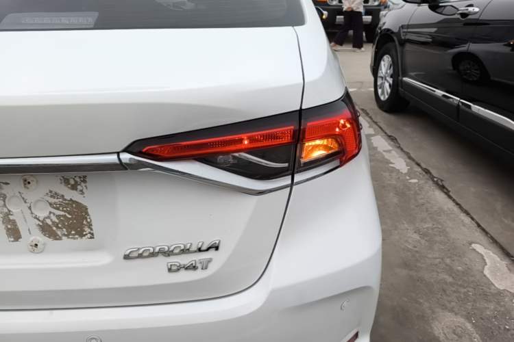 Used Toyota Corolla 2021 1.2T S-CVT Elite Edition Right Rear Taillight