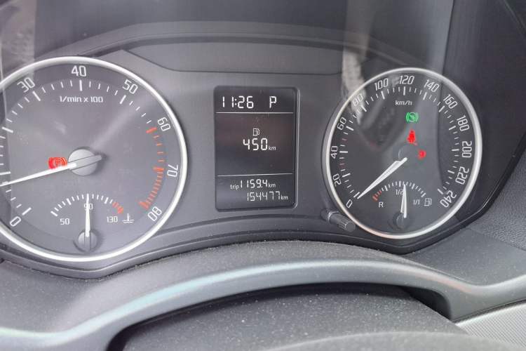 Used Skoda Octavia 2015 Classic Model 1.6L Automatic Yijie Version
