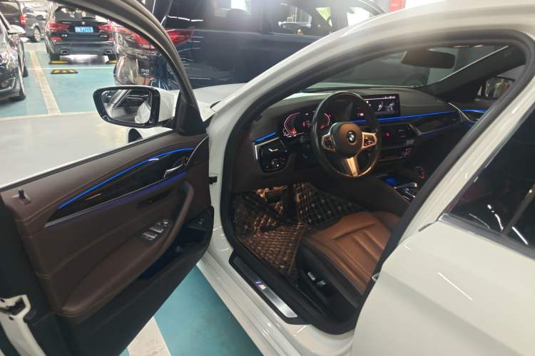 Used BMW 5 Series 2020 525Li M Sport Package