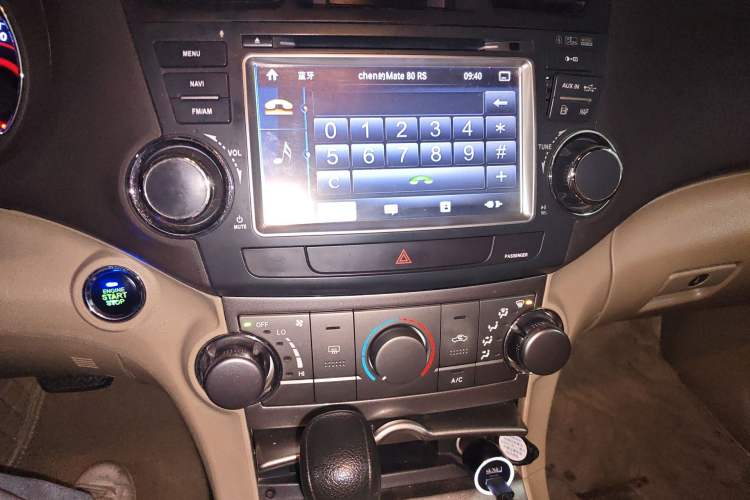 Used Toyota Highlander 2012 2.7L 2WD 5-Seater Elite Edition Audio And AC Panel